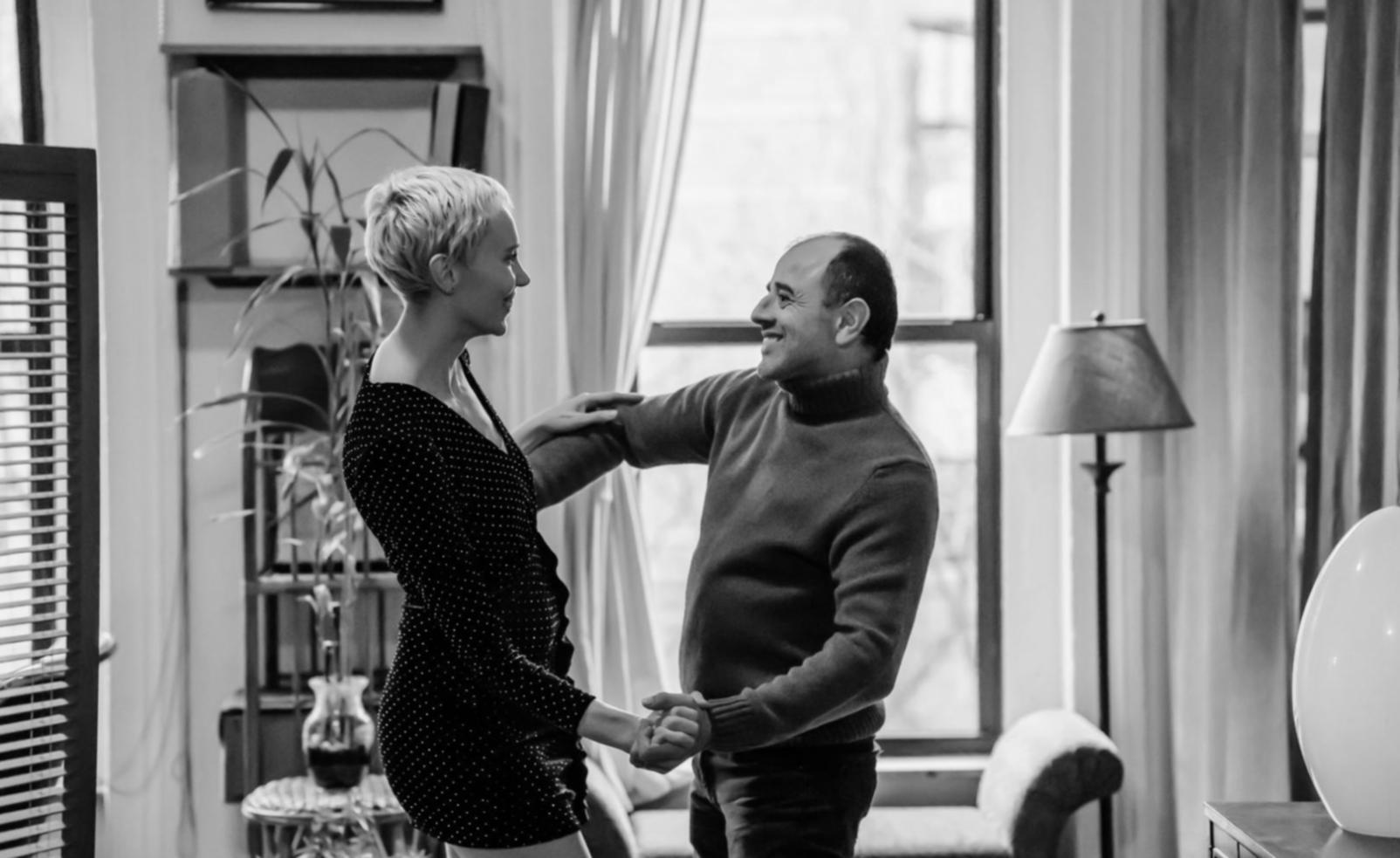 Famiglia che partecipa insieme a un webinar interattivo