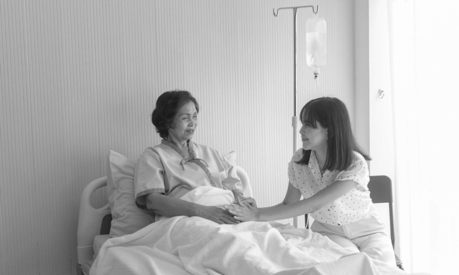 Famiglia che partecipa a un'attività formativa insieme